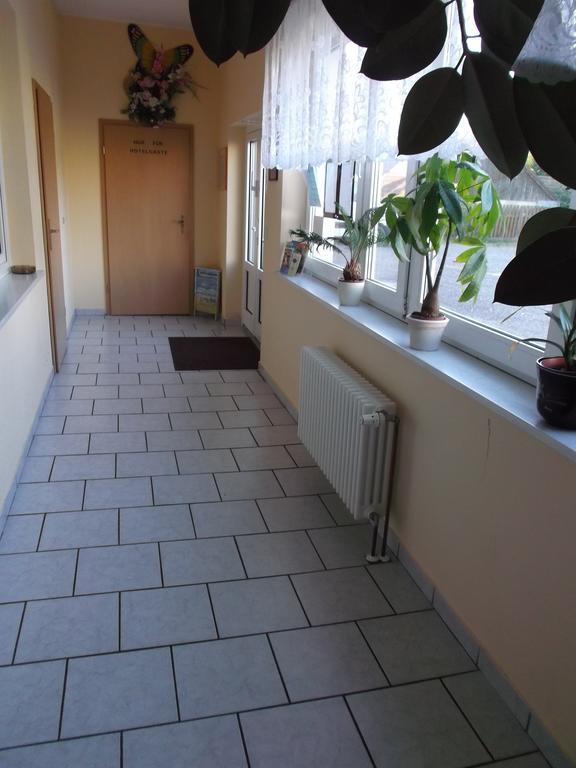 Gasthof Lindenkrug Broderstorf Zewnętrze zdjęcie