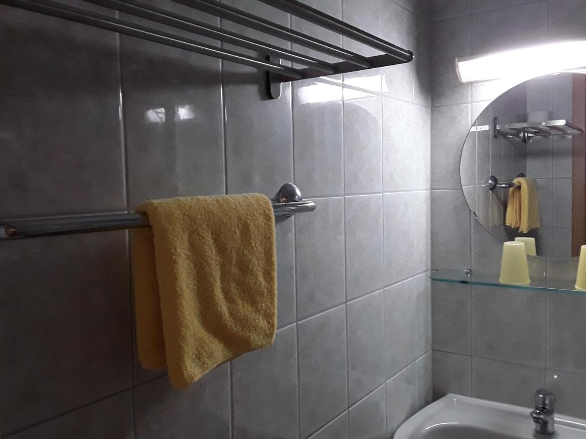 Gasthof Lindenkrug Broderstorf Zewnętrze zdjęcie